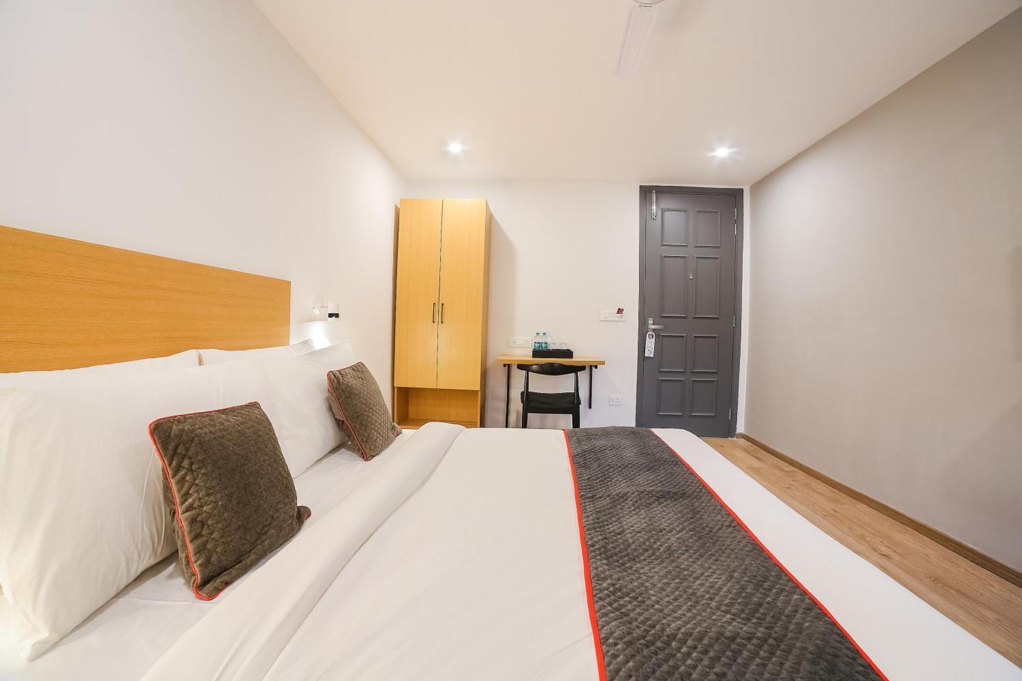 Super Townhouse Near Appu Ghar Hotel Gurgaon Eksteriør billede